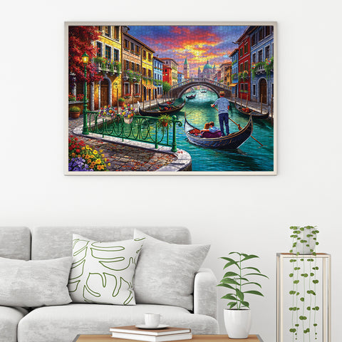 Gondola Nera 700 Piece Jigsaw Puzzle